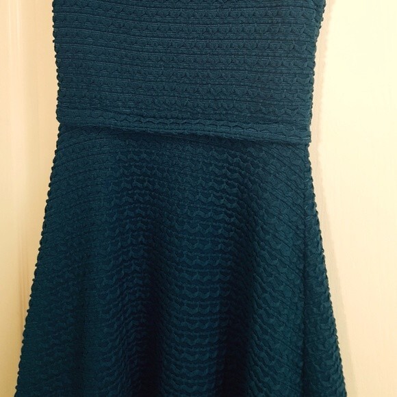Max Studio Teal Textured Dress - Picture 4 of 6